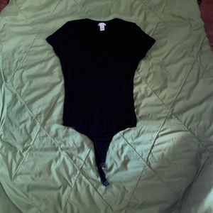 Bozzlo short sleeved bodysuit • Size L